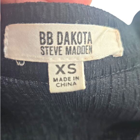 BB Dakota Steve Madden | Black, Ruston Textured Mini Dress | Size XS - Picture 5 of 7